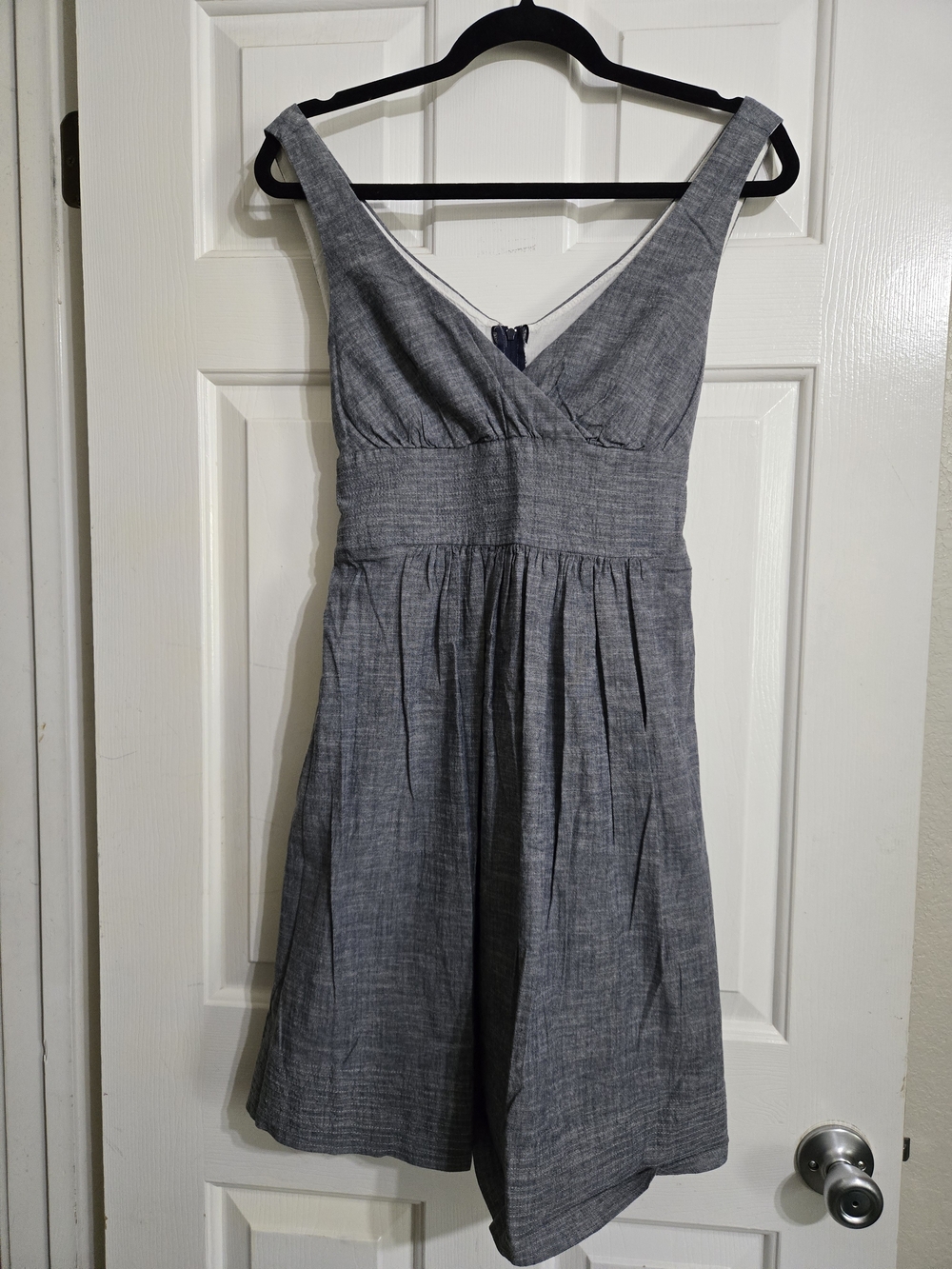 B. Smart Sleeveless V-Neck Midi Dress in Gray Chambray